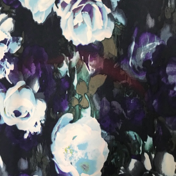 Small Purple floral LuLaRoe Irma - Picture 2 of 3